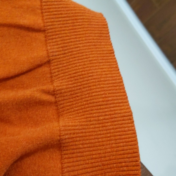 Old Navy| Tangerine Orange Long Sleeve Crew Neck Sweater Cotton Polyester Blend - Picture 5 of 12